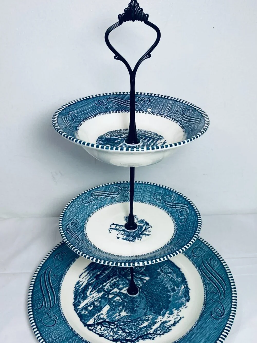 VNTG Currier & Ives 3-Tier Tidbit Tray 10